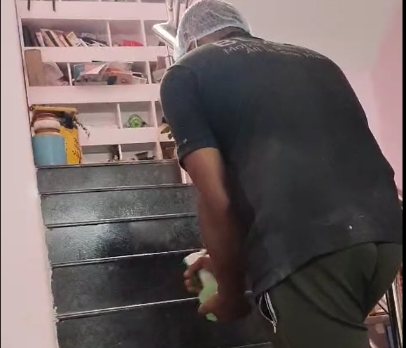 Deep Cleaning Thumbnail